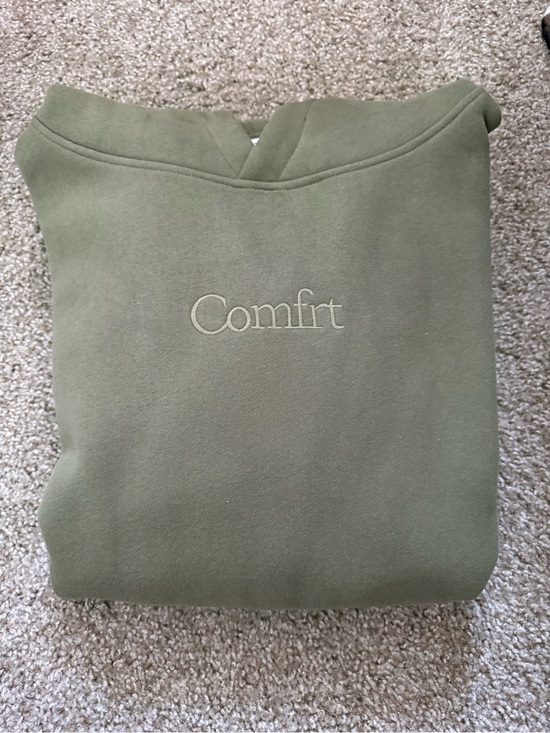 Comfrt Other - Comfrt Olive Green Embroidered Hoodie